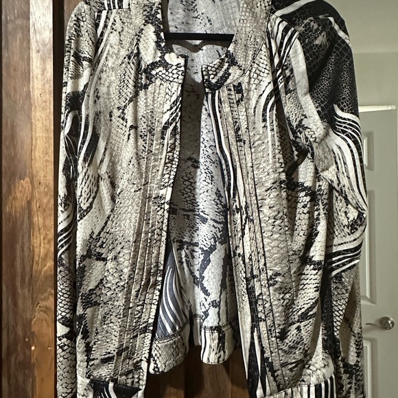 Peck & Peck Black and White Varsity Jacket - Picture 7 of 10